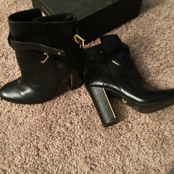 kenneth cole slip on sneakers